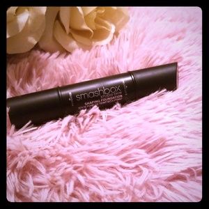 SMASHBOX foundation and soft contour stick
